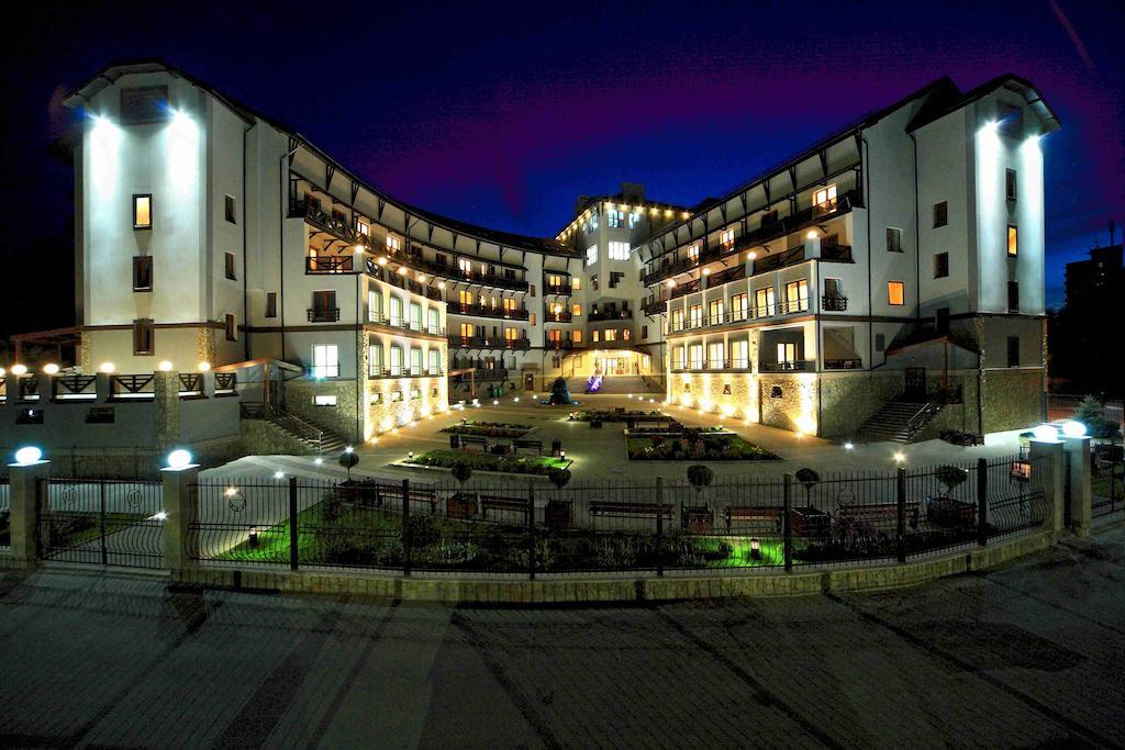 Apart-Hotel Chale Graal Truskavets Buitenkant foto